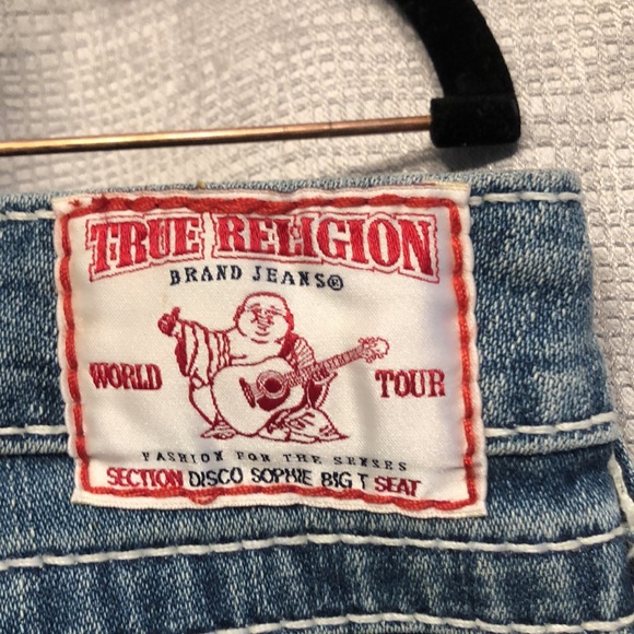 Bermuda True Religion shorts - Picture 6 of 7